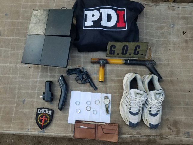 Elementos secuestrados en la casa allanada Elementos secuestrados en la casa allanada