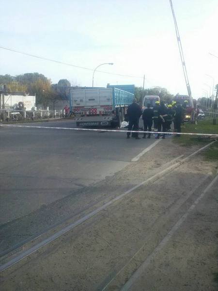 El transito estuvo interrumpido sobre la Ruta 11 (Foto Cristian Riquelme)