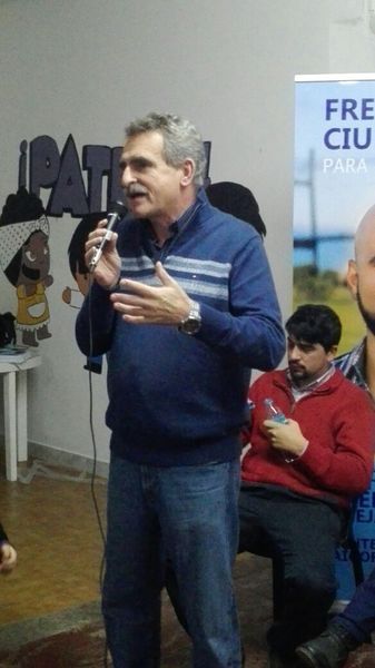 El Candidato a Diputado Nacional Agust&iacute;n Rossi
