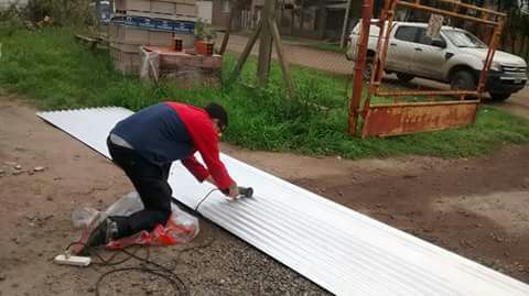 Los Bomberos en pleno trabajo de expansión