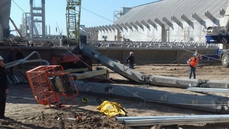 La viga rota en la Planta de Timbúes La viga rota en la Planta de Timbúes