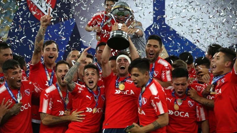 El rojo campe&oacute;n de la Copa Sudamericana