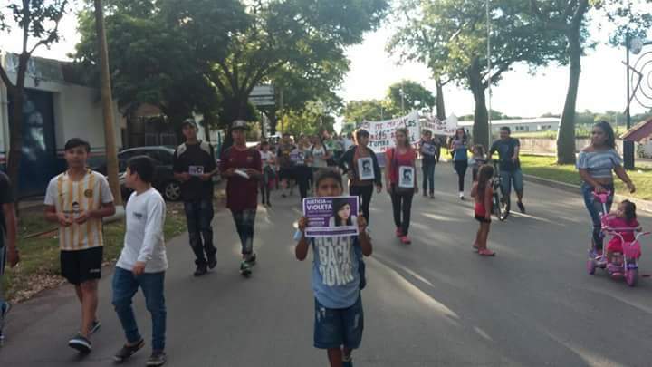 La caminata por la ciudad  ( Foto Planeta Regional)