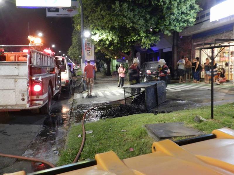 El trabajo de los bomberos en el lugar