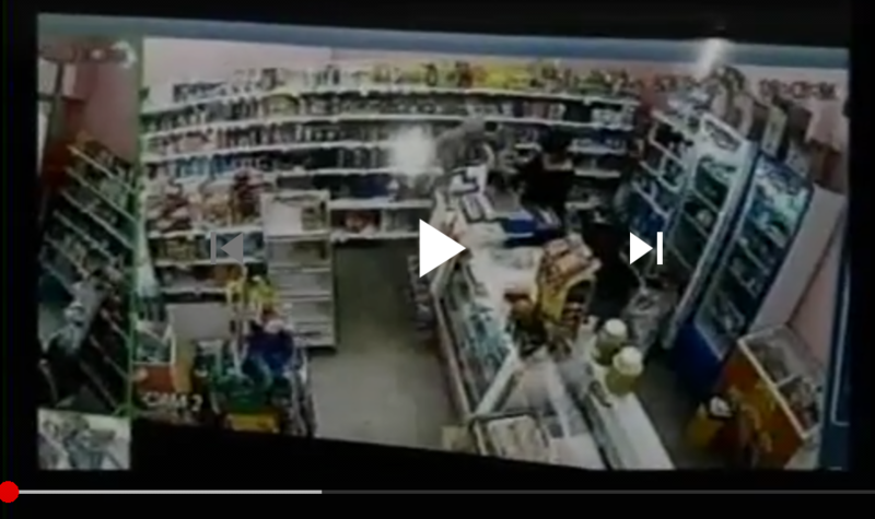 El video muestra el momento del robo