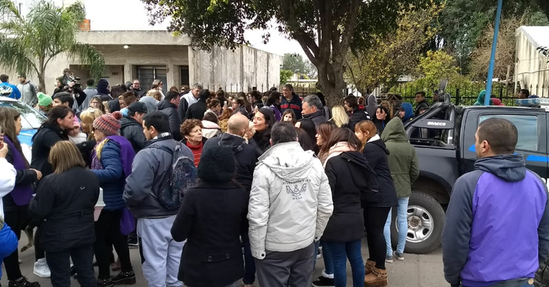 Los vecinos se acercaron en gran cantidad (Foto SL24)