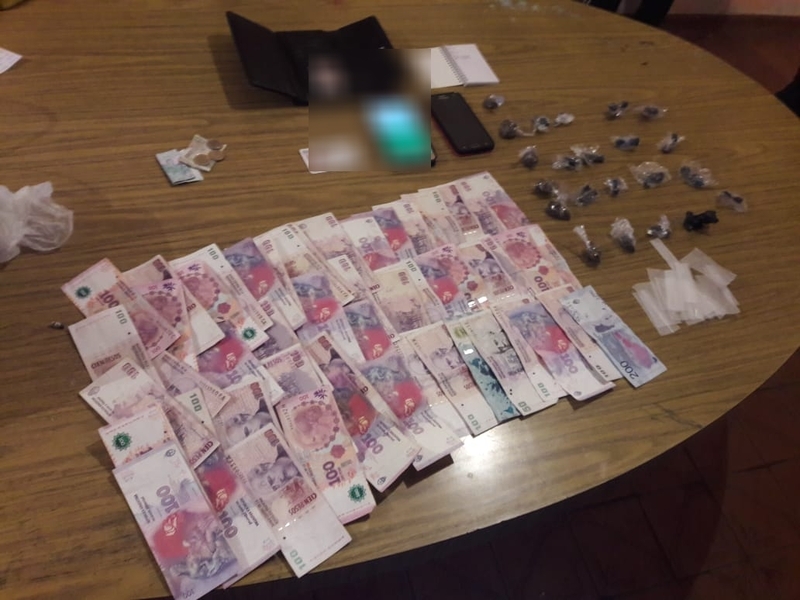 El dinero y la mercadería secuestrada