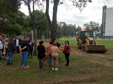 Vecinos en el lugar de la construcci&oacute;n