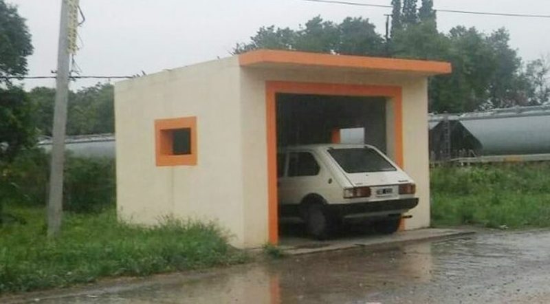 El estacionamiento improvisado