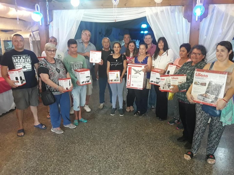 Los ganadores de la ciudad recibieron sus electrodom&eacute;sticos