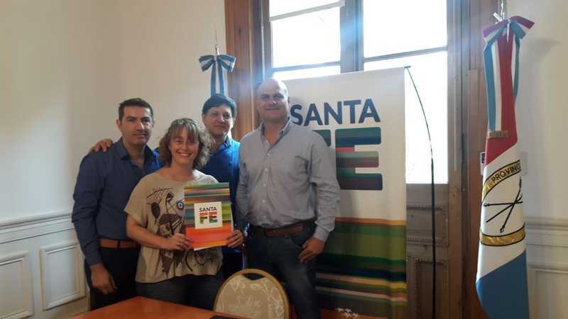 Los directivos del club en sede de la gobernaci&oacute;n