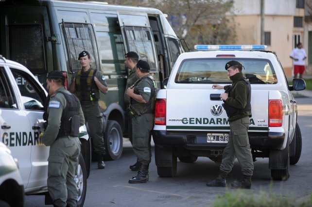 Los efectivos policiales ya recorren la ciudad