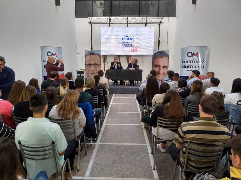 Imagen de Presentaron el Plan Primeros Pasos para la generaci&oacute;n de empleo para j&oacute;venes