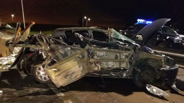 Asi qued&oacute; el auto siniestrado ( Foto Informas)