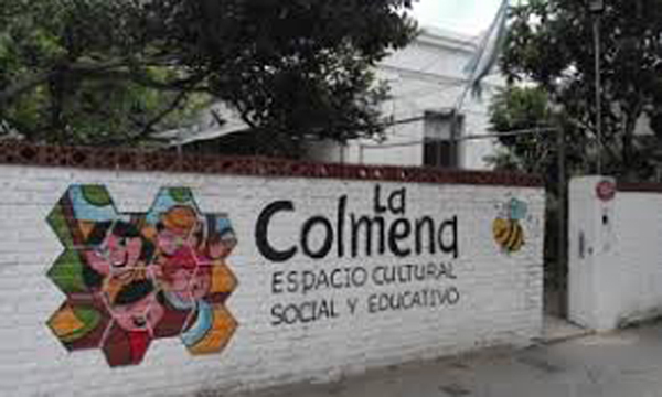 La institución ubicada en barrio centro La institución ubicada en barrio centro