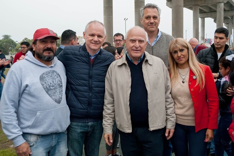 El gobernador con los candidatos del socialismo