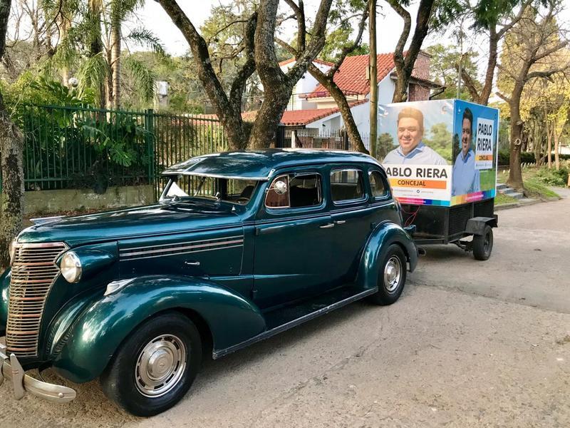 El particular vehículo utilizado por el candidato de Cambiemos