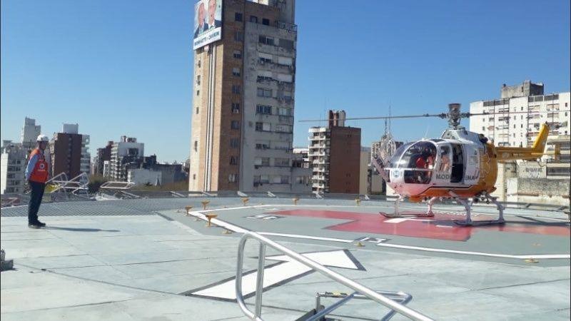 El helic&oacute;ptero que traslado al menor a Rosario