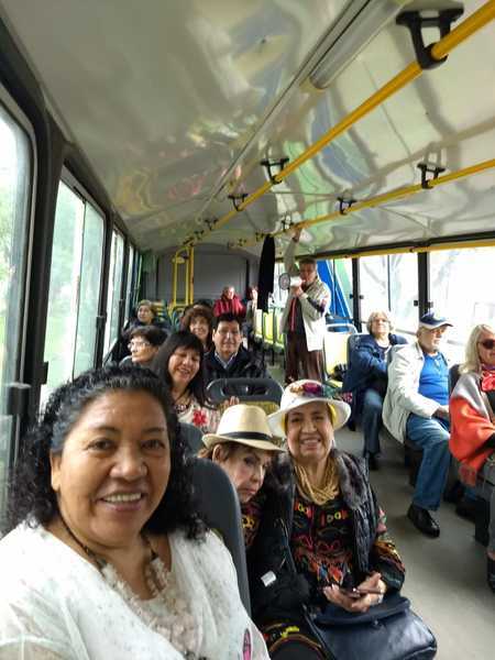 Los visitantes en nuestra ciudad Los visitantes en nuestra ciudad