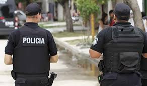 Los agentes en la calle