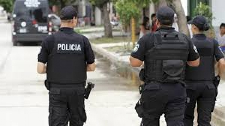 Los agentes del orden son suficientes Los agentes del orden son suficientes