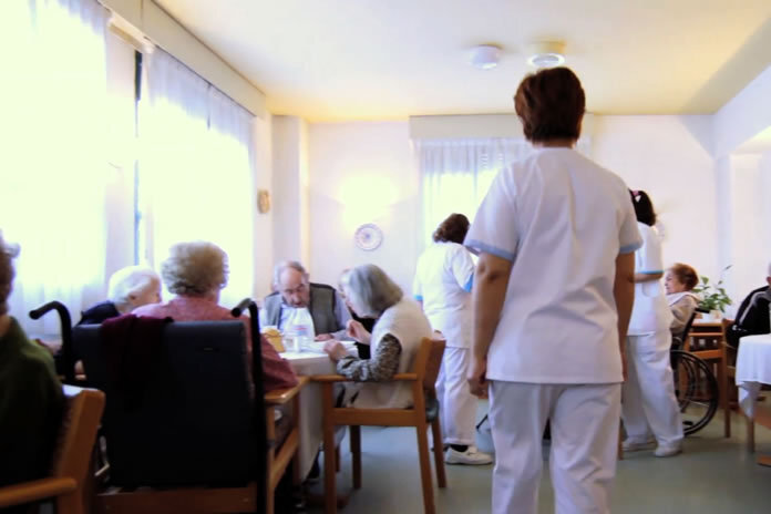 La atención de los abuelos La atención de los abuelos