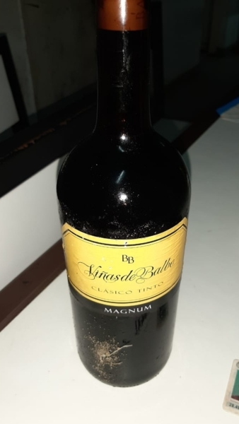 La botella de vino secuestrada