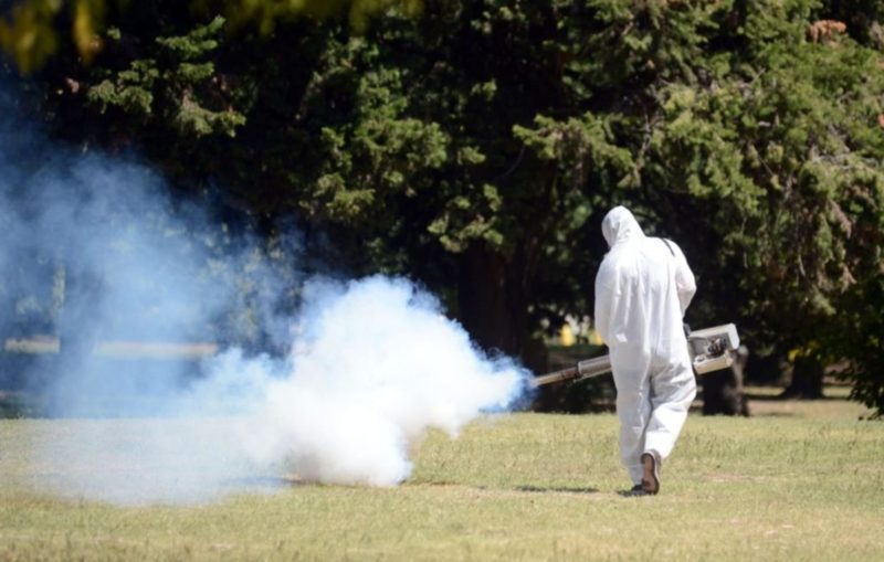 La fumigaci&oacute;n en espacios p&uacute;blicos