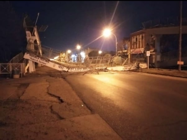 La estructura se desmoron&oacute;