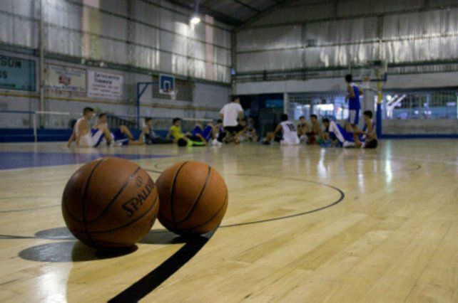 La pelota dejar&aacute; de rodar?