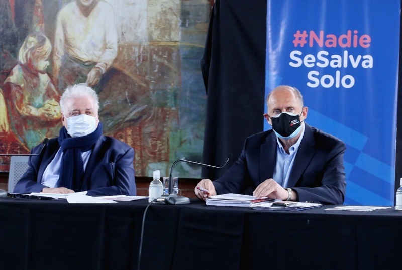 Las autoridades en la reuni&oacute;n de hoy