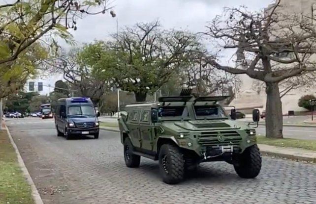 Los m&oacute;viles presentados en el Monumento