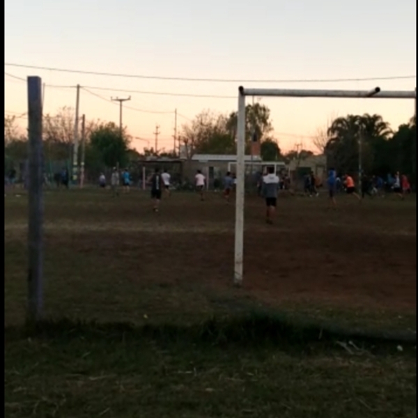 La canchita de f&uacute;tbol en la zona oeste