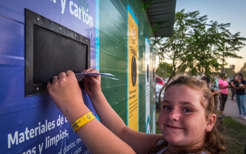Los ni&ntilde;os para que concienticen a los padres