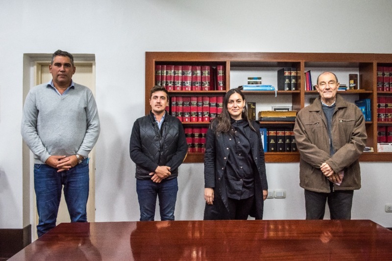 Las autoridades locales y provinciales