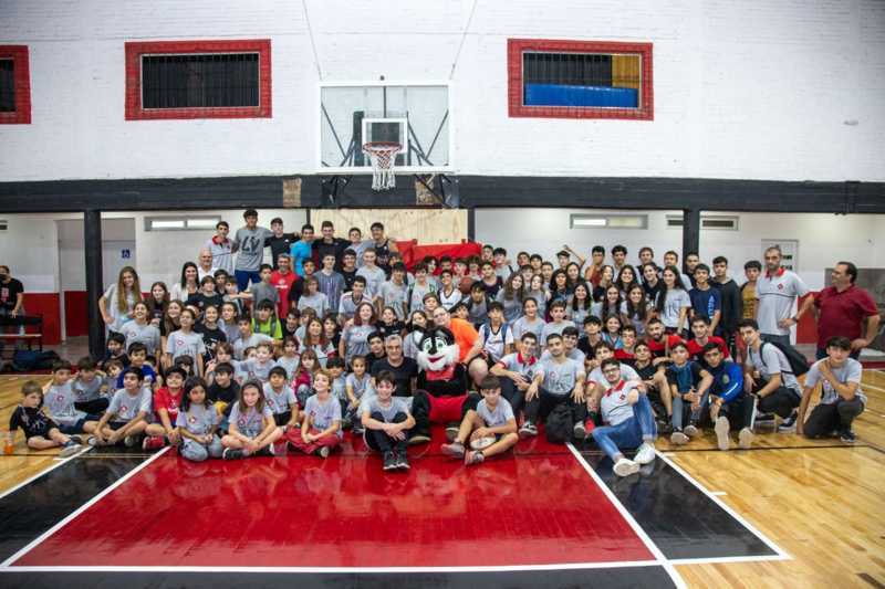 La nueva cancha en la institución