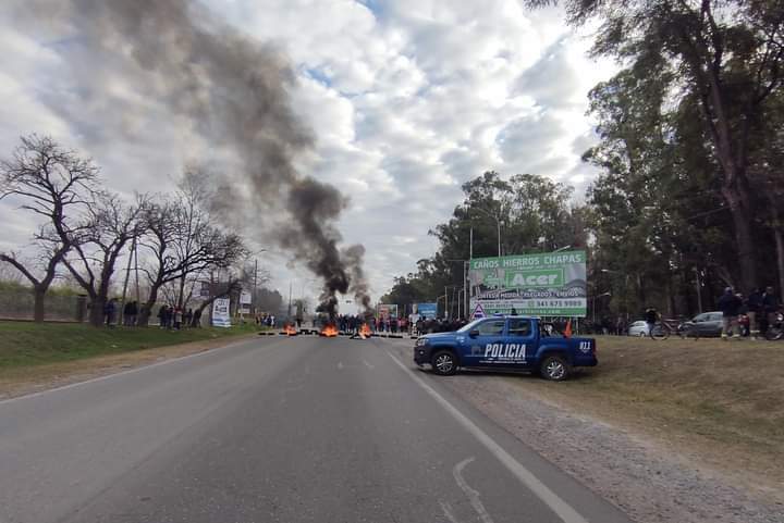 Uno de los cortes en el cruce Ferroviario