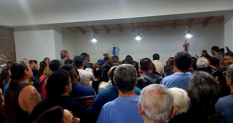 Vecinos de la ciudad en el Concejo Deliberante Vecinos de la ciudad en el Concejo Deliberante