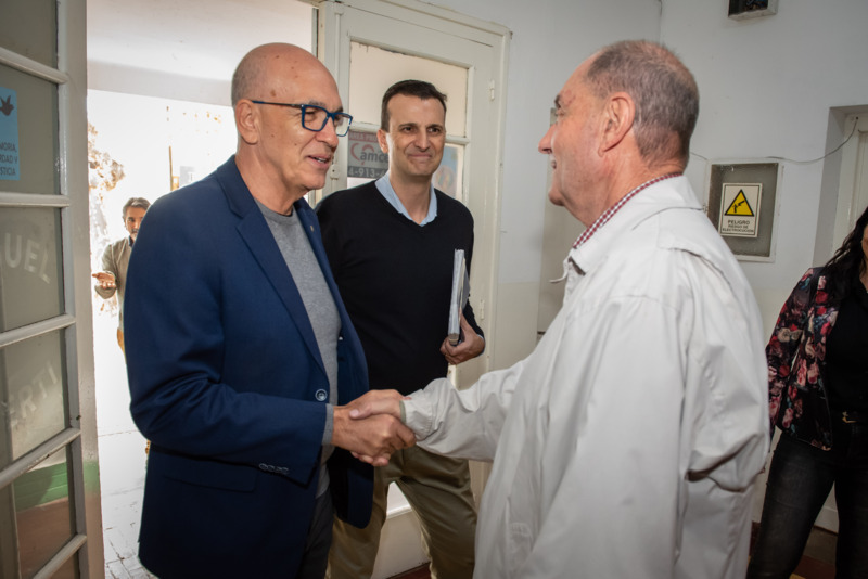 El Ministro de Educaci&oacute;n junto al Intendente de la ciudad