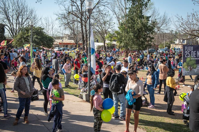 Una de las plazas de la ciudad