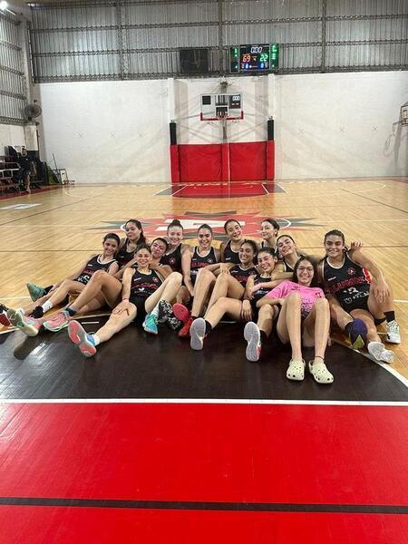 Las chicas primero Las chicas primero