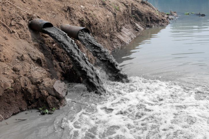 Contaminaci&oacute;n ambiental