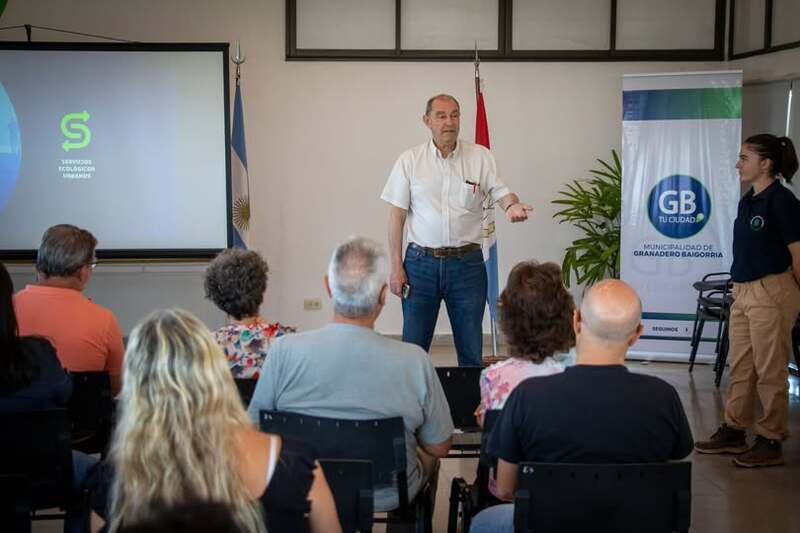 Charla ambiental