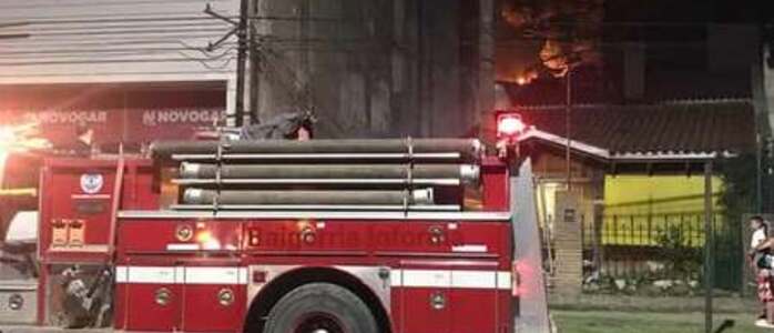 Los Bomberos en acci&oacute;n