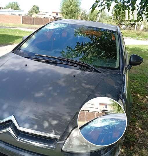 El veh&iacute;culo atacado